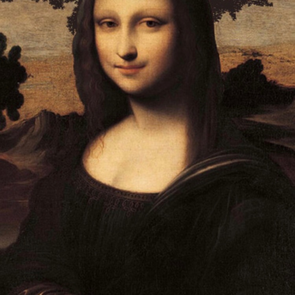 sharing a photo Online of the “real” Mona Lisa.